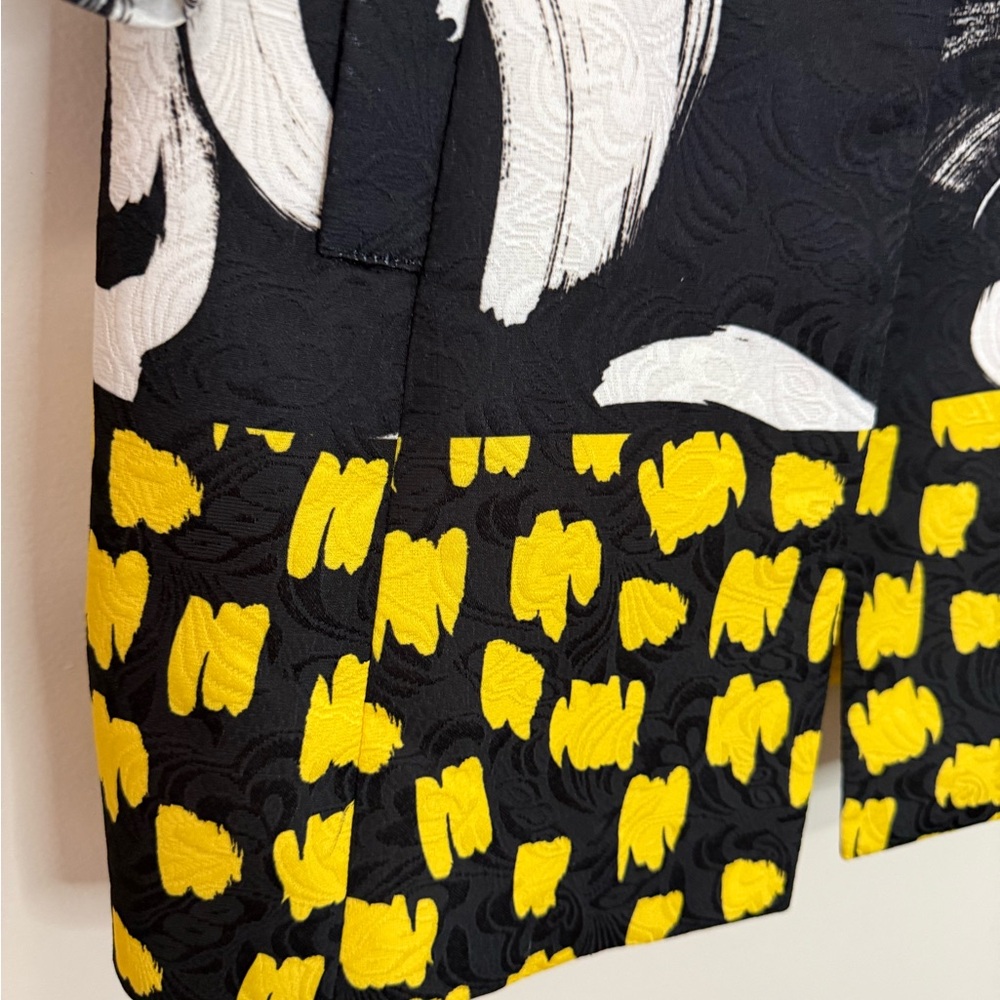 Luii NWT Black & White and yellow Swirl Jacket in size small - Picture 2 of 14